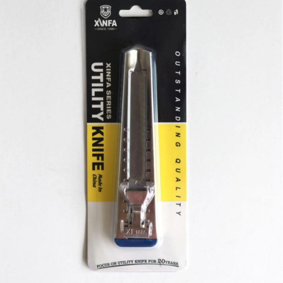 CUTTER KNIFE XF 1886A METAL